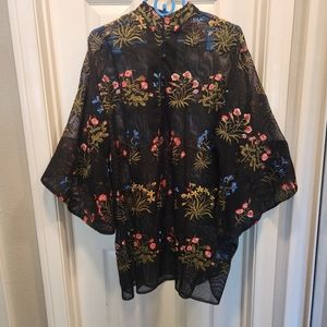 Kaftan style top size M?